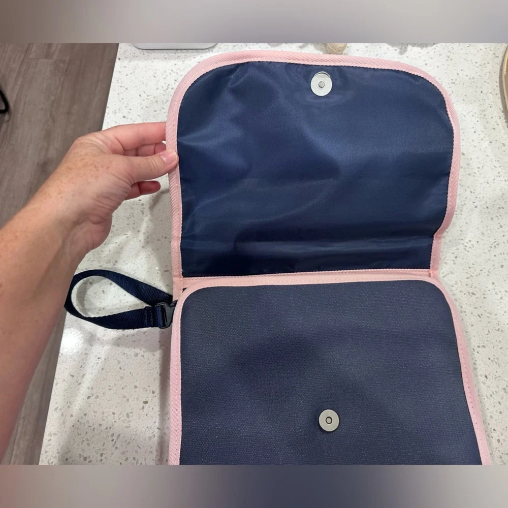 Vineyard Vines Navy and Pink Kids Accessory Bag
